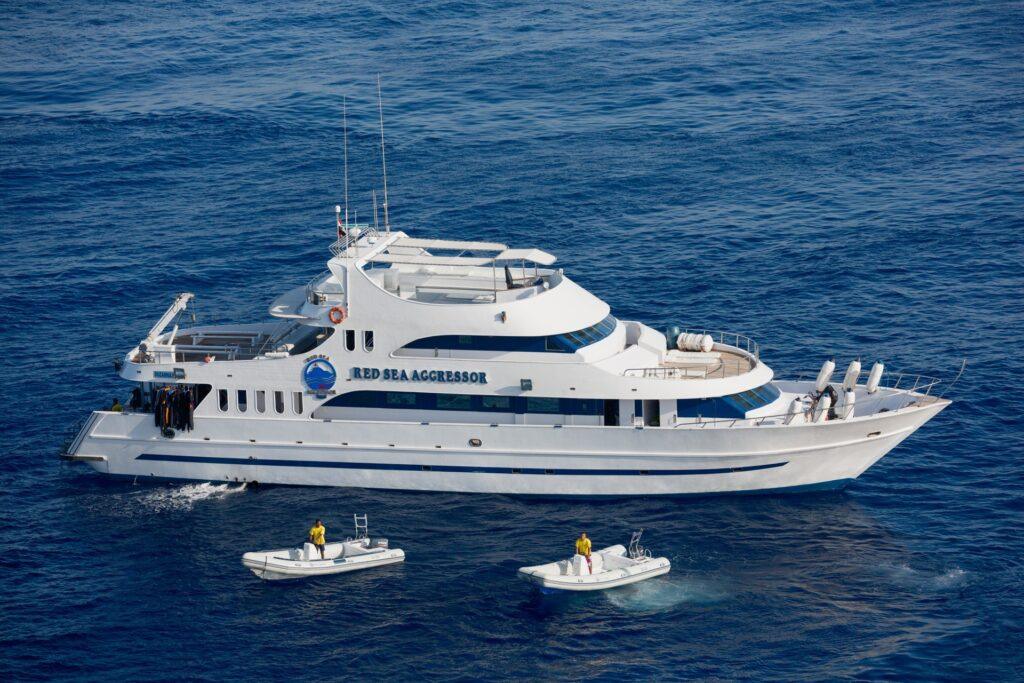 Red Sea Aggressor and zodiacs from Lighthouse at the Brothers.