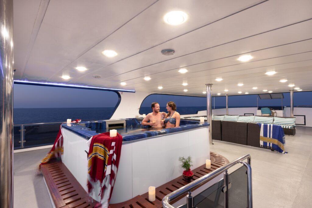 Upper deck with hottub, Maldives